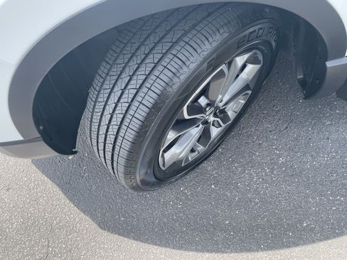 Used 2022 Honda CR-V EX image 9