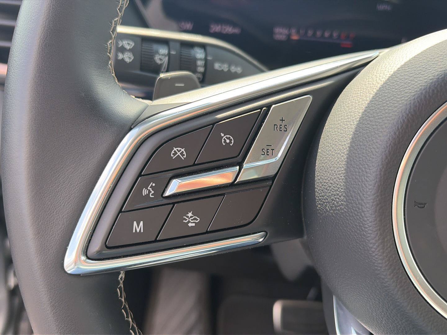 Used 2025 Buick Envision Sport Touring AWD/4WD image 26