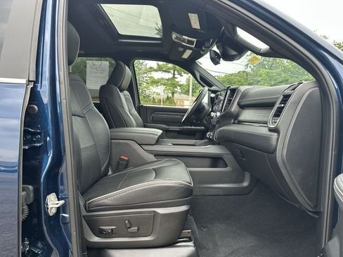 Used 2024 RAM 3500 Limited AWD/4WD image 28