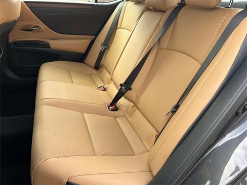 Used 2022 Lexus ES 350 w/ Premium Package image 21