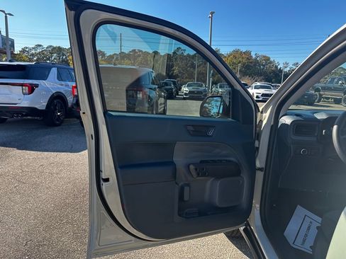 New 2025 Ford Maverick XLT w/ Black Appearance Package image 25