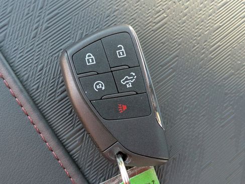 Certified 2026 GMC Sierra 1500 AT4X w/ AT4X AEV Edition image 32