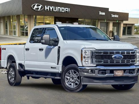 Used 2025 Ford F250 XLT AWD/4WD image 2