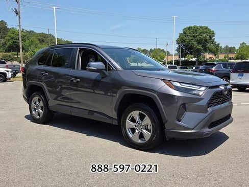 Used 2025 Toyota RAV4 XLE FWD image 7