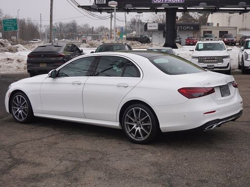 Used 2022 Mercedes-Benz E 450 4MATIC Sedan image 12