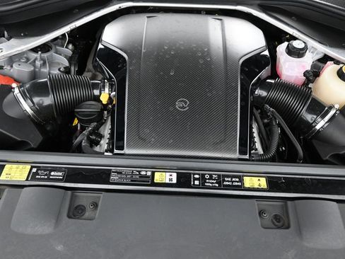Used 2025 Land Rover Range Rover Sport SV Edition Two image 57