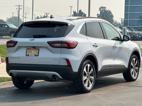 Certified 2025 Ford Escape Platinum AWD/4WD image 2