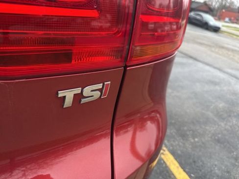 Used 2016 Volkswagen Tiguan SE FWD image 27