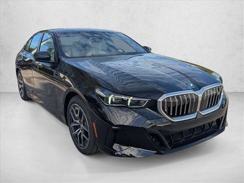 New 2026 BMW i5 eDrive40 w/ M Sport Package image 6