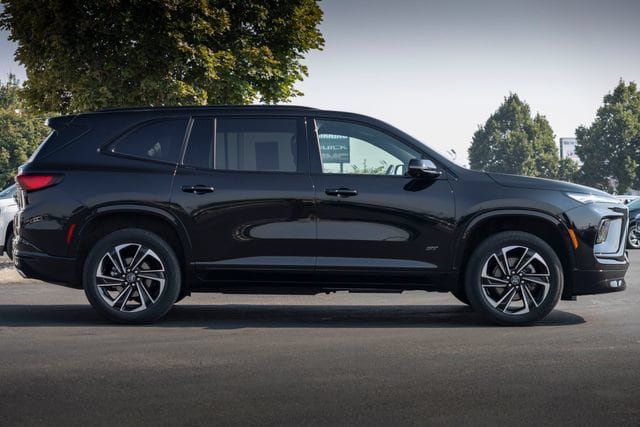 Certified 2025 Buick Enclave Sport Touring AWD/4WD image 5