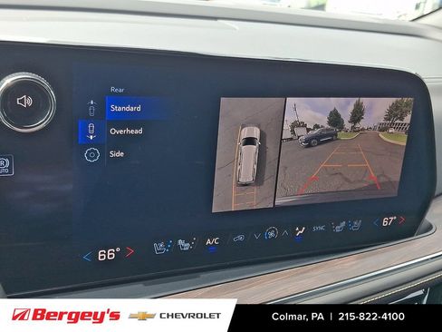 Certified 2026 Chevrolet Suburban Premier AWD/4WD image 23