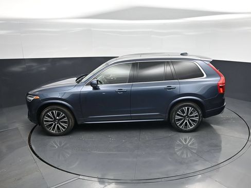 Used 2021 Volvo XC90 T5 Momentum w/ Protection Package Premier AWD/4WD image 42