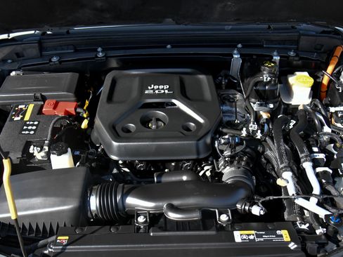 Used 2023 Jeep Wrangler Sahara w/ Cold Weather Group image 47