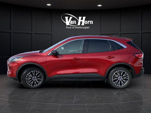 Used 2022 Ford Escape SE w/ Cold Weather Package image 12