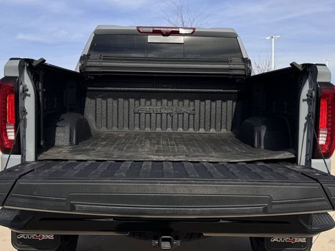 Used 2024 GMC Sierra 1500 AT4X image 31
