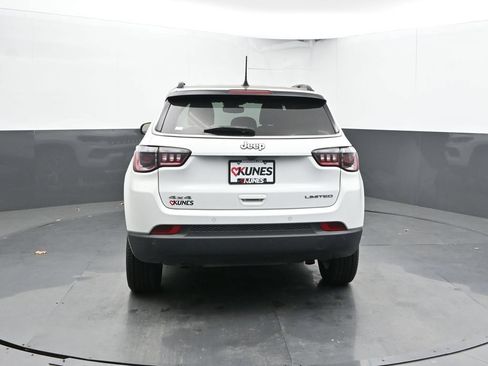 Used 2025 Jeep Compass Limited AWD/4WD image 10