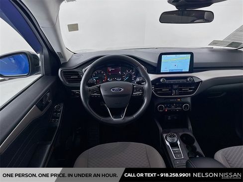Used 2022 Ford Escape SE w/ SE Sport Appearance Package image 22
