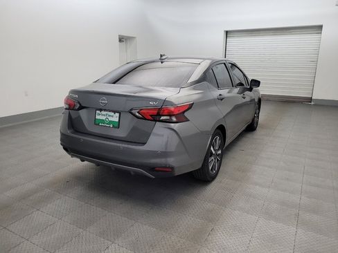 Used 2023 Nissan Versa SV FWD image 9