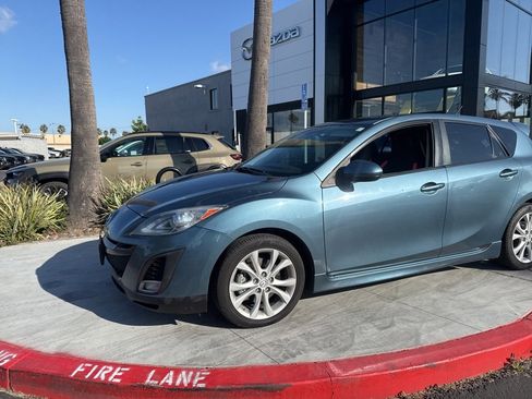 Used 2011 MAZDA MAZDA3 s Sport w/ Tech Pkg image 5
