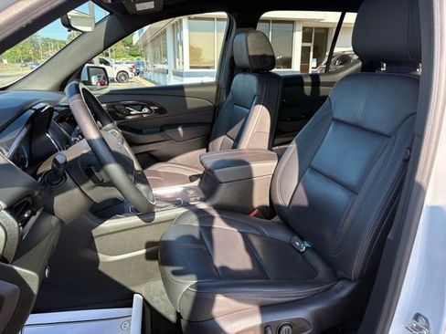 Used 2023 Chevrolet Traverse RS AWD/4WD image 6