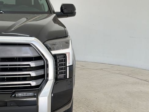 Used 2023 Toyota Tundra Limited w/ Power Package AWD/4WD image 11