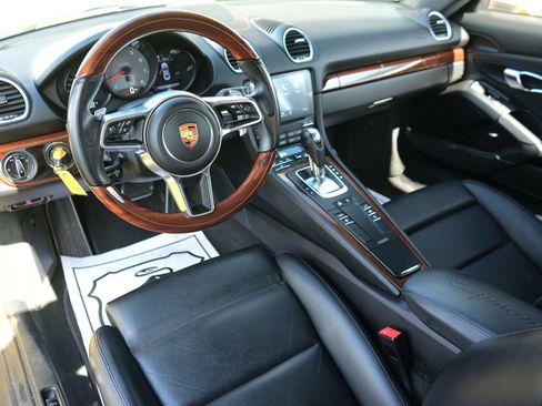 Used 2020 Porsche 718 Cayman S w/ Light Design Package RWD image 18