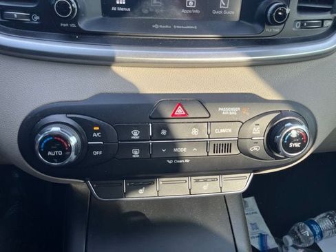 Used 2017 Kia Sorento LX w/ LX V6 Convenience Package FWD image 19