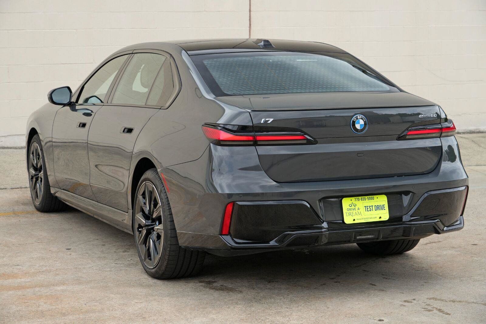 Used 2024 BMW i7 eDrive50 w/ M Sport Package RWD image 65