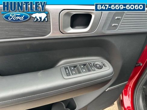 Used 2025 Hyundai Santa Fe Limited image 22