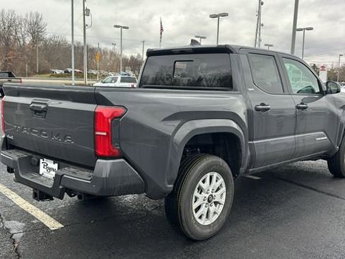 New 2026 Toyota Tacoma SR5 image 30