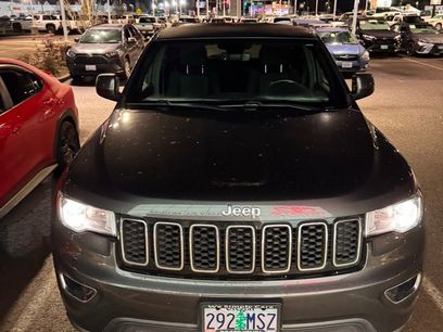 Used 2019 Jeep Grand Cherokee Laredo w/ 18" Wheel & 8.4" Radio Group