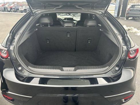 Used 2019 MAZDA MAZDA3 AWD Hatchback w/ Preferred Pkg image 7