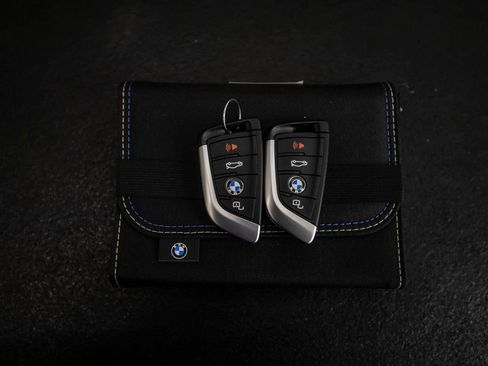 Used 2025 BMW Z4 M40i w/ Edition image 44