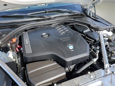 Used 2021 BMW 430i Convertible image 25