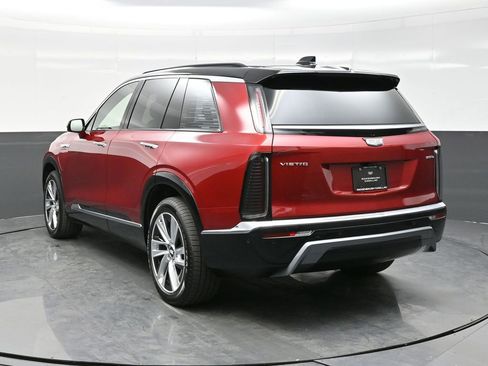 New 2026 Cadillac Vistiq Luxury w/ LPO, Floor Liner Package image 5