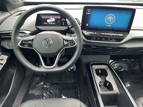 Used 2023 Volkswagen ID.4 Pro S Plus image 9