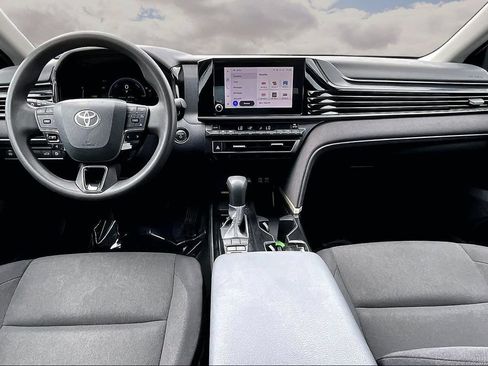 Used 2025 Toyota Camry LE FWD image 7