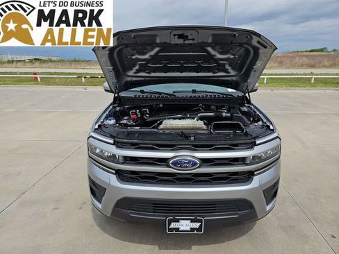 Used 2024 Ford Expedition Max XLT AWD/4WD image 30