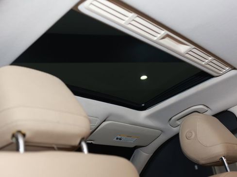 Used 2018 Mercedes-Benz GLE 350 w/ Premium 1 Package image 38