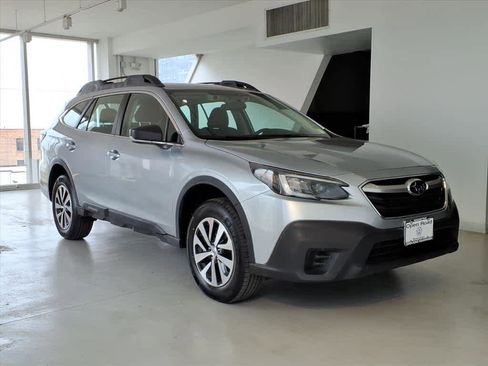 Used 2020 Subaru Outback AWD/4WD image 3