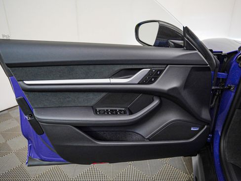 New 2025 Porsche Taycan Turbo GT image 23