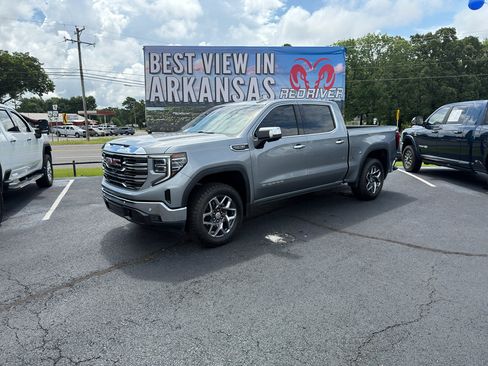 Used 2024 GMC Sierra 1500 SLT w/ SLT Premium Plus Package AWD/4WD image 1