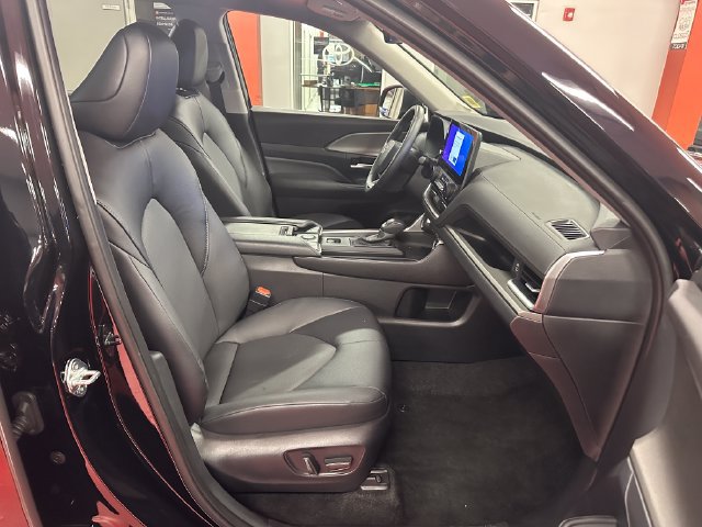 Certified 2026 Toyota Grand Highlander AWD image 16