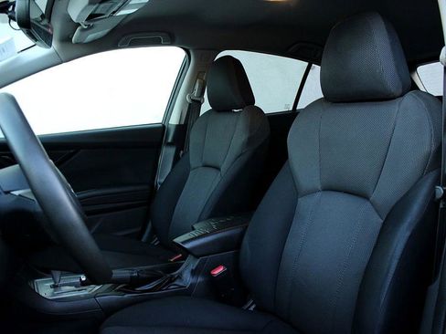 Used 2018 Subaru Crosstrek 2.0i image 9