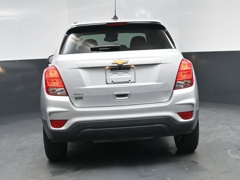 Used 2020 Chevrolet Trax LS w/ Tint and Cruise Package image 13
