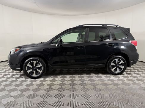 Used 2018 Subaru Forester 2.5i Limited AWD/4WD image 2