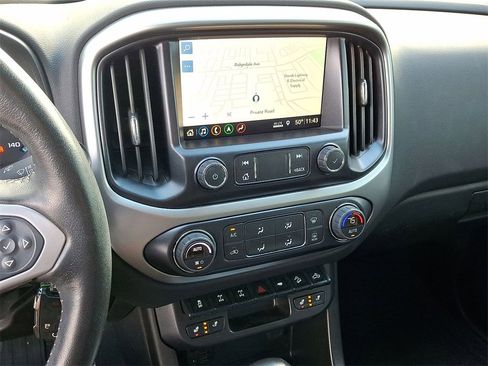 Used 2022 Chevrolet Colorado ZR2 w/ ZR2 Dusk Special Edition image 16