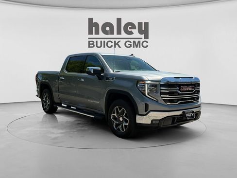 Used 2024 GMC Sierra 1500 SLT w/ Max Trailering Package AWD/4WD image 7