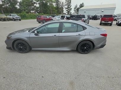 Used 2025 Toyota Camry SE w/ Convenience Package