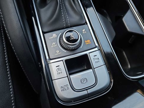 Used 2022 Kia Telluride EX w/ EX Premium Package AWD/4WD image 17